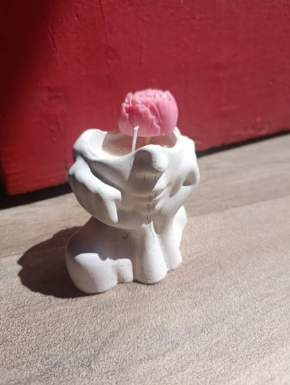 Κοπέλα με λουλούδι wax melt - Image 4
