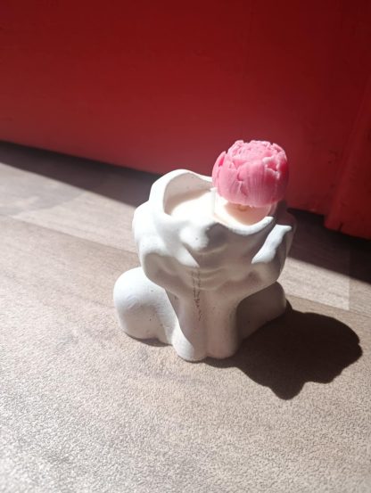 Κοπέλα με λουλούδι wax melt - Image 3